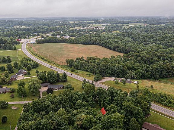 5th image of E Maple Dr