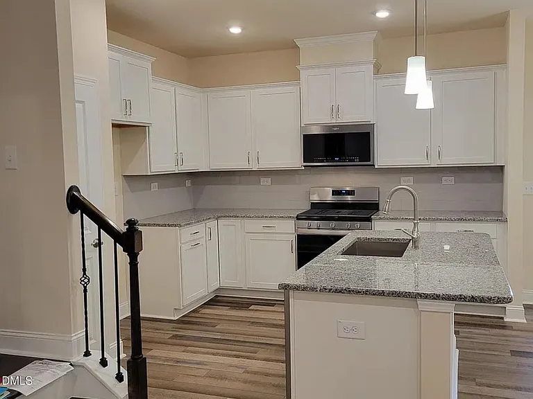 1178 Citadel Ave — Photo 3