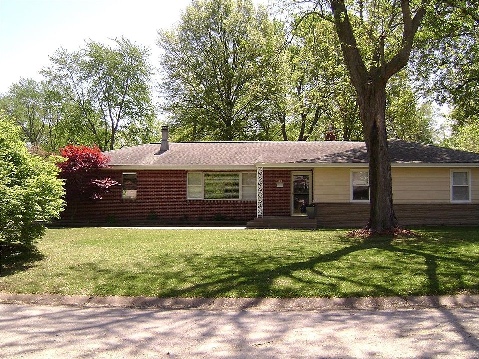 1st image of 30 Kenwood Dr