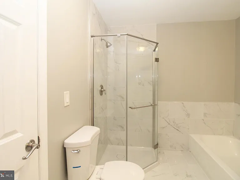 262 Andover Pl — Photo 17