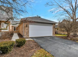 19727 Cambridge Dr, Mokena, IL 60448