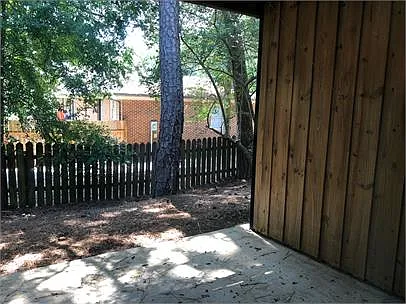 1690 Barnett Shoals Rd #3 — Photo 4