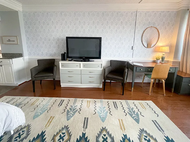 1520 Senate St #113 — Photo 3
