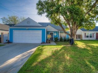 1040 Oak Glen Ln, Colton, CA 92324