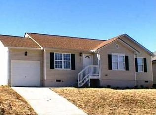 6211 Dumont Ln, Charlotte, NC 28269