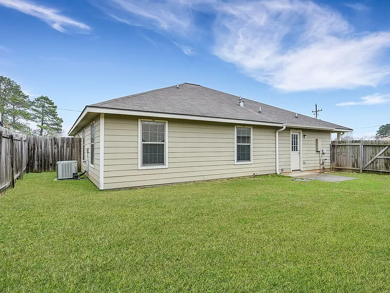 167 S Bend Ct — Photo 35