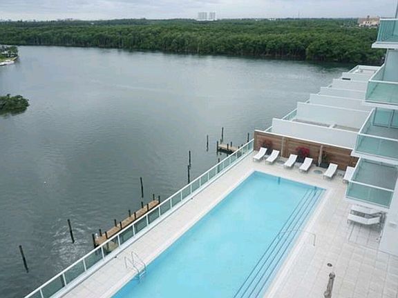 4th image of 4000 Sunny Isles Blvd #6211