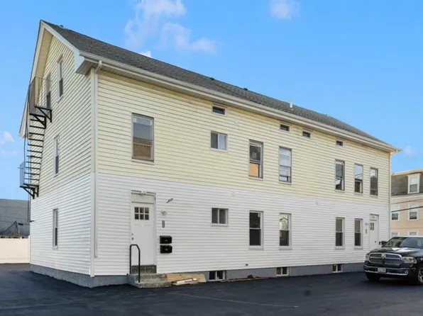 91 Slater St #1, Pawtucket, RI 02860