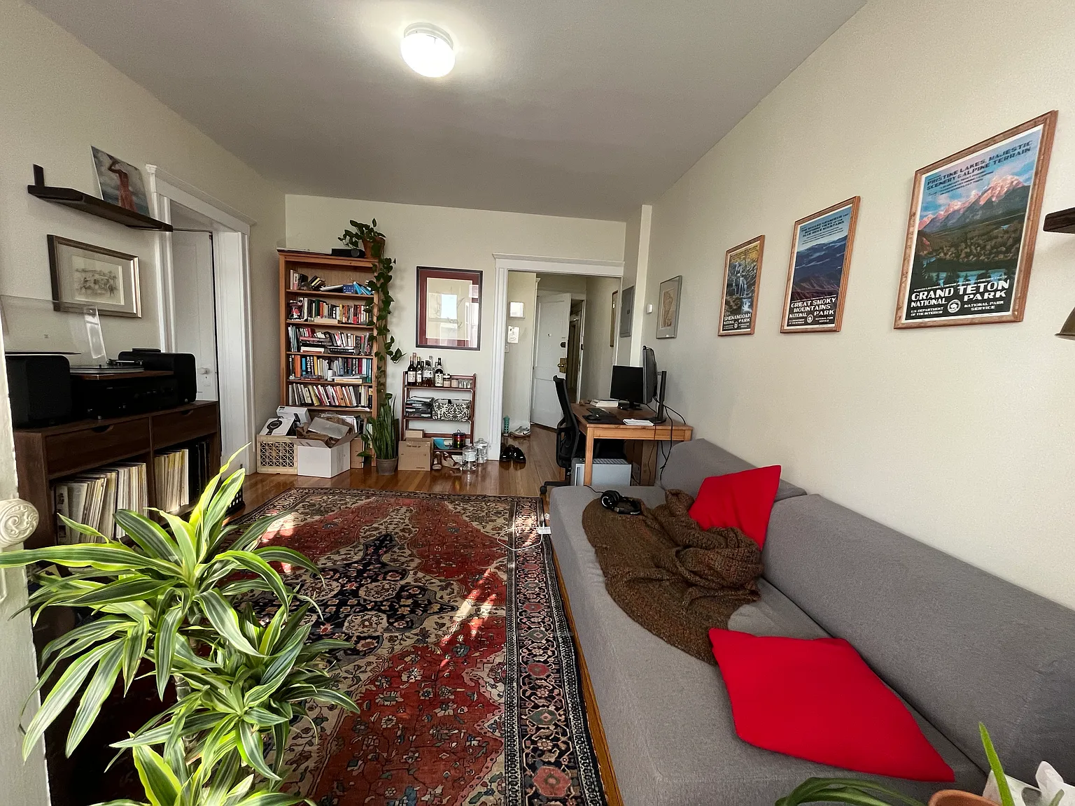 1 bed, 600 sqft, $2,350 — Photo 2