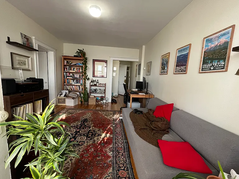 1576 Commonwealth Ave #13 — Photo 2