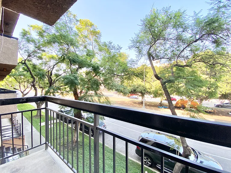 8722 Burton Way Property — Photo 22
