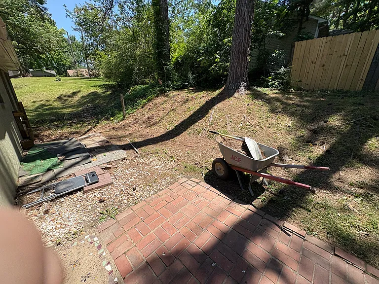 1001 Crawford Cir — Photo 20