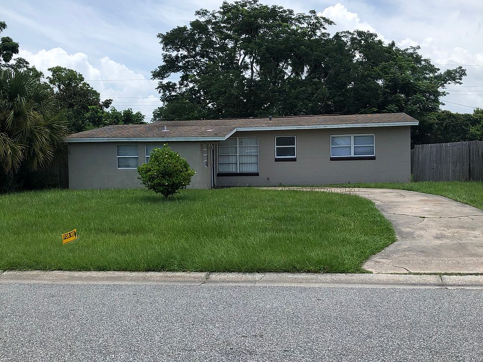 1st image of 216 Woodmere Blvd