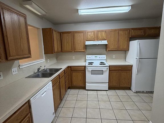 5th image of 533 N Clinton Ave APT B