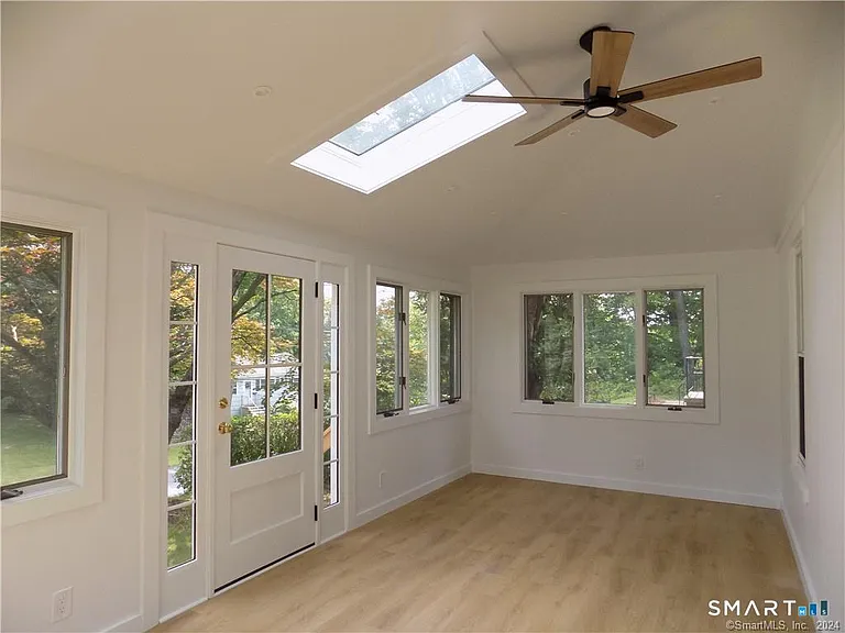 68 Milwaukee Ave — Photo 3
