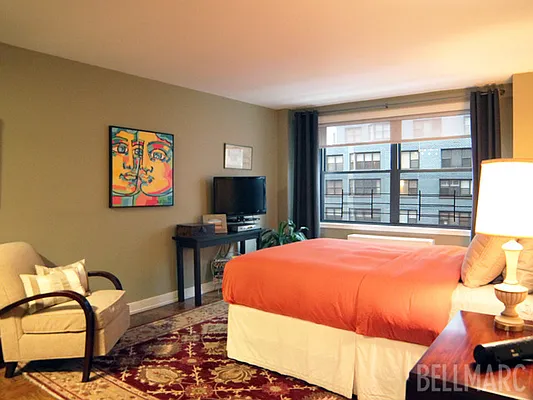 Sold by Bellmarc Realty | media 18