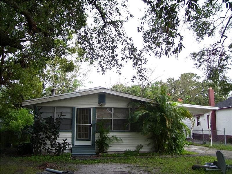 1st image of 1108 NE 4th St