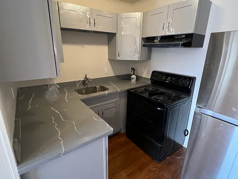 20 Hickory Ave #F — Photo 4