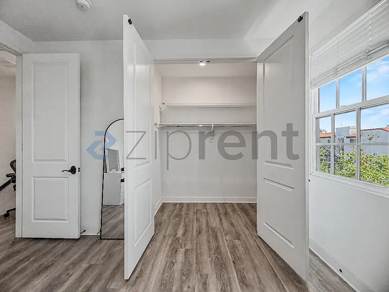 1676 3rd St — Photo 31