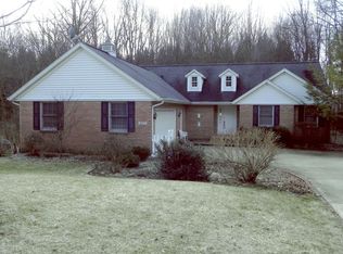 4977 Olde Forest Dr, Kalamazoo, MI 49009