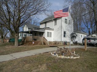413 SW 3rd St, Greenfield, IA 50849