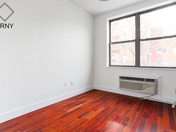 2nd image of 1436 De Kalb Ave #1R