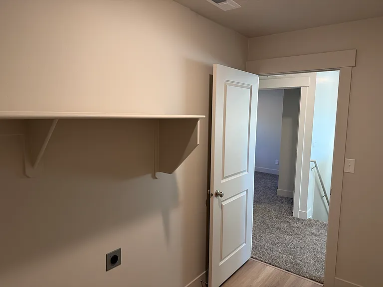 4013 S Woodland Ave — Photo 37