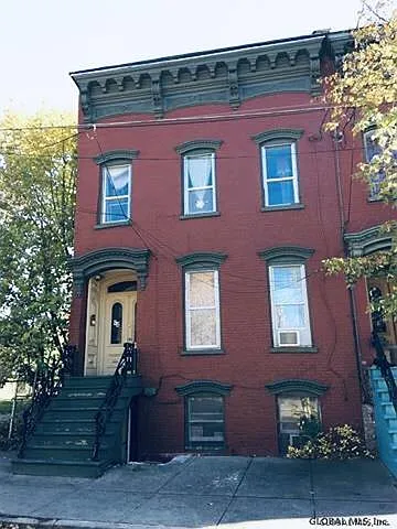 94 Philip St #1 — Photo 1