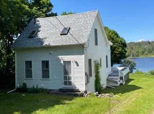 22 Washington School Rd, Vinalhaven, ME 04863