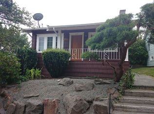 517 N 74th St, Seattle, WA 98103