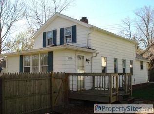 1014 Park St, Saint Joseph, MI 49085