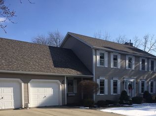 852 Heathermoor Ln, Perrysburg, OH 43551