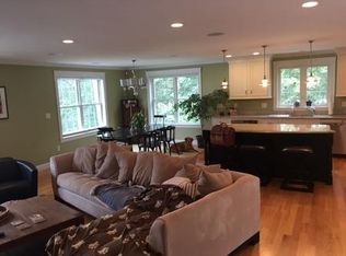 42 Oakview Ter, Jamaica Plain, MA 02130