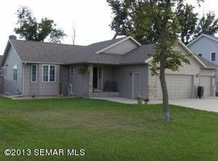 895 Brook Ln NE, Owatonna, MN 55060