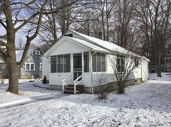 5th image of 38 N Brookside Ave