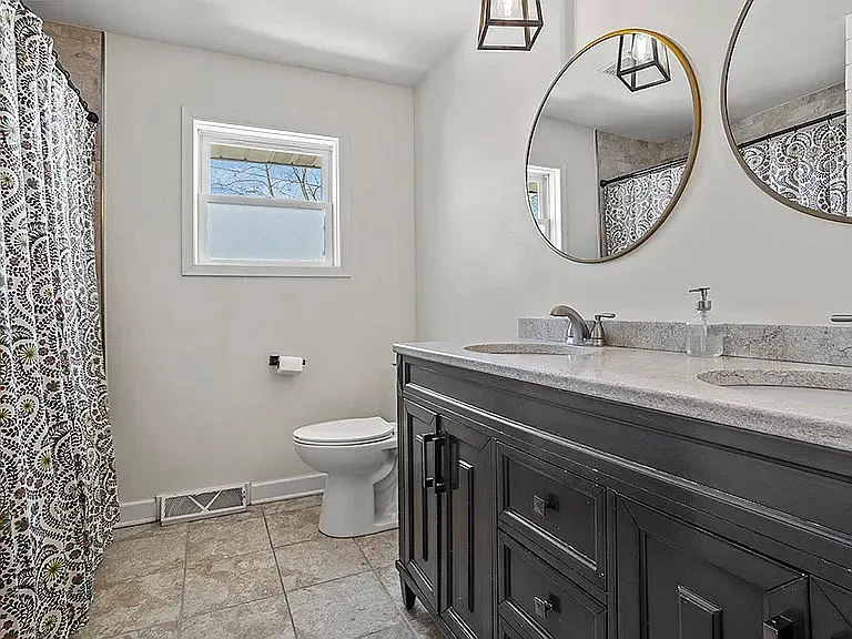 1222 Hillview Dr — Photo 16