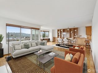 1964 26th Ave W APT 203, Seattle, WA 98199