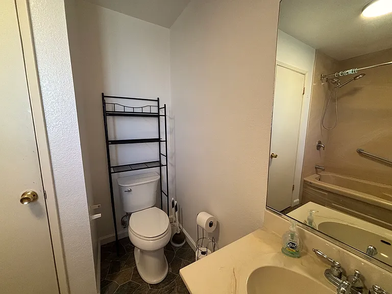 607 Riverview Pl — Photo 7