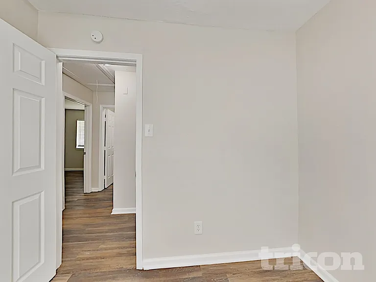 12211 Haroldson Forest Dr — Photo 25