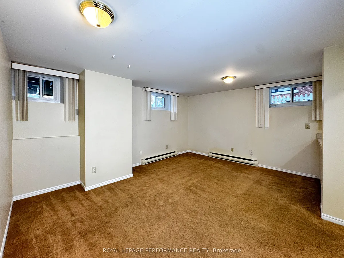 Building Photo - 144 Keefer St #3