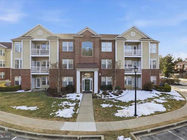 8206 Blue Heron Dr APT 2A, Frederick, MD 21701