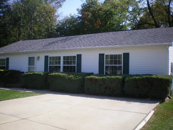 4025 W Cedar Chase Dr, Bloomington, IN 47403