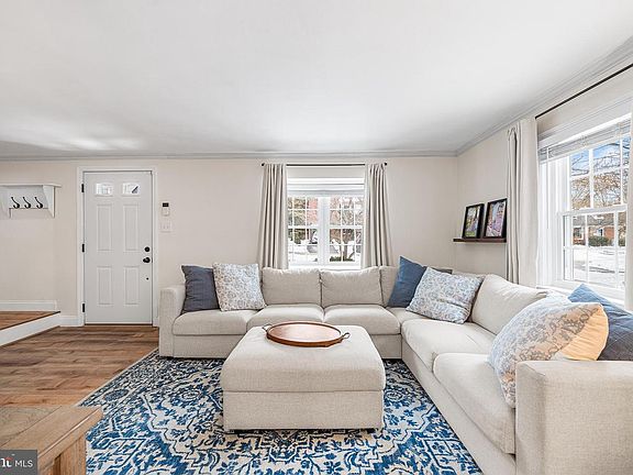 5th image of 26 Moreland Rd