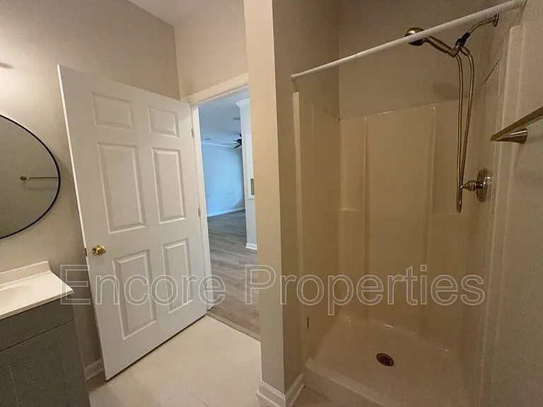 800 W Savannah Ridge Rd #101 — Photo 9