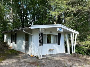 1138 Little Smoky Rd, Gatlinburg, TN 37738