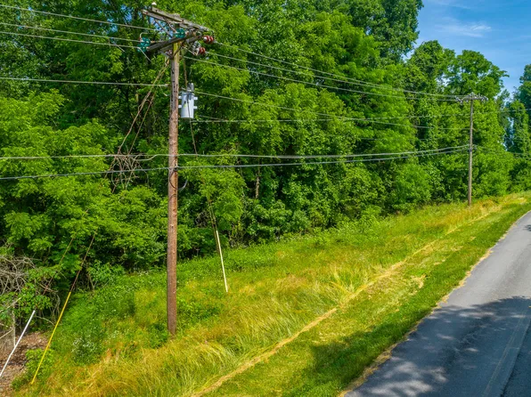 233 S Central Ave, Monteagle, TN 37356