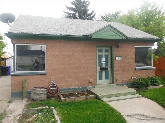 1st image of 272 E Beryl Ave