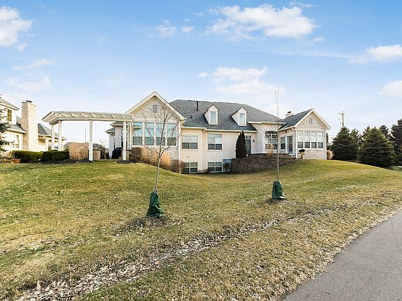4th image of 8371 Dolman Dr