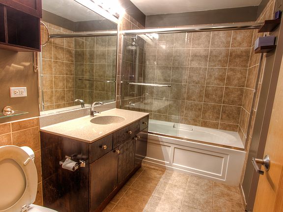 4th image of 1720 S Michigan Ave APT 2613
