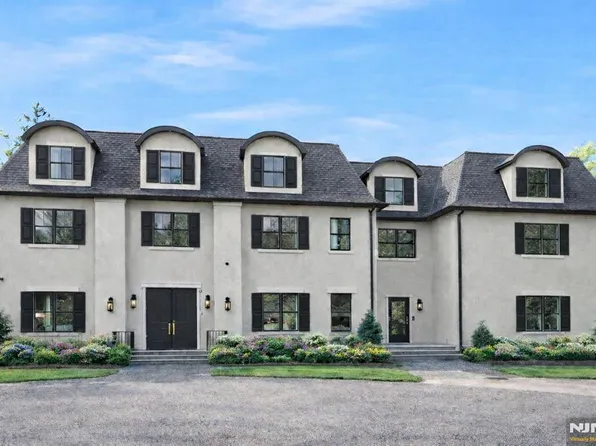 241 E Saddle River Rd, Saddle River, NJ 07458